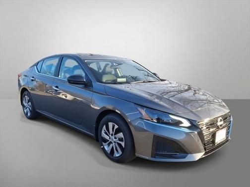 2025 Nissan Altima S FWD