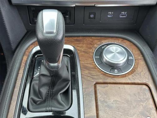 2023 Nissan Armada SL 4WD