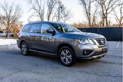 2019 Nissan Pathfinder SL