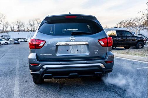 2019 Nissan Pathfinder SL