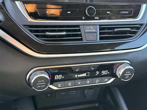 2025 Nissan Altima SR FWD