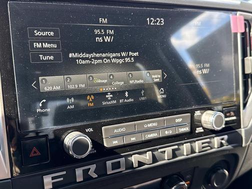 2026 Nissan Frontier SV