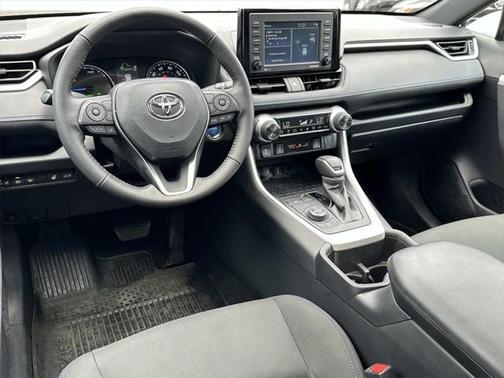 2022 Toyota RAV4 Hybrid SE