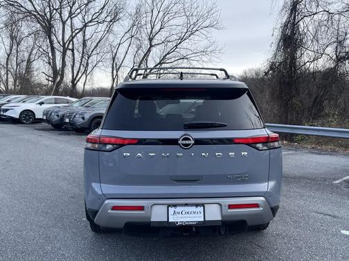 2022 Nissan Pathfinder Platinum 4WD