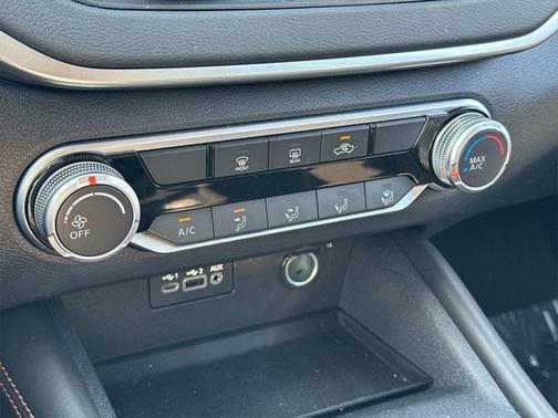 2022 Nissan Altima SR Intelligent AWD