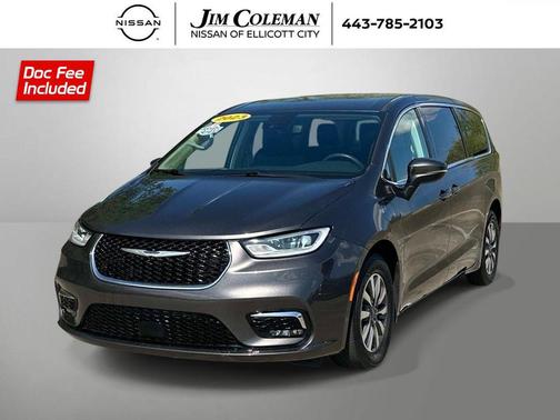Granite Crystal Metallic Clearcoat 2023 Chrysler Pacifica Hybrid Touring L