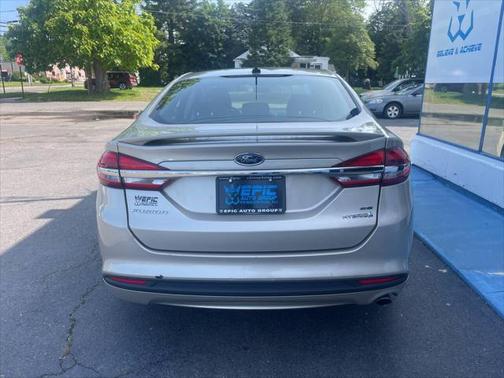 2018 Ford Fusion Hybrid SE