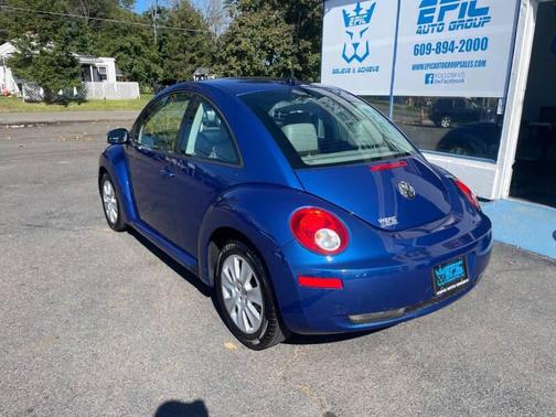 2008 Volkswagen New Beetle S