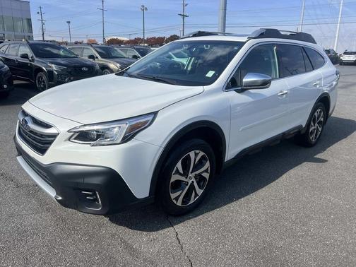 2022 Subaru Outback Touring