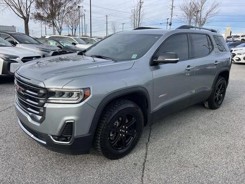 2023 GMC Acadia AWD AT4
