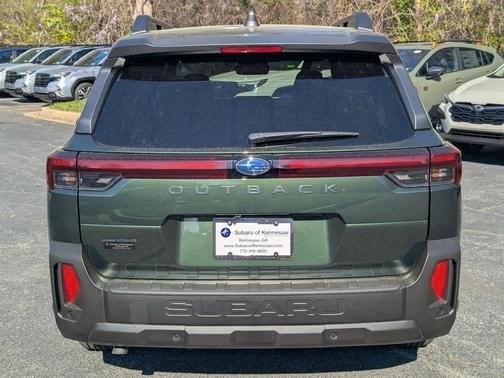 Deep Emerald Green Pearl 2026 Subaru Outback Limited