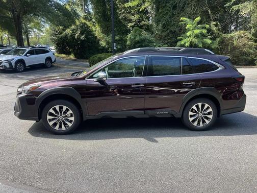 2025 Subaru Outback Touring