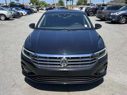 Black Uni 2019 Volkswagen Jetta 1.4T SEL Premium