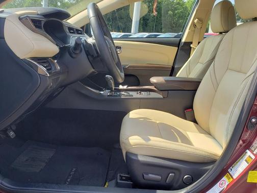 Photo 5 of 49 of 2015 Toyota Avalon XLE