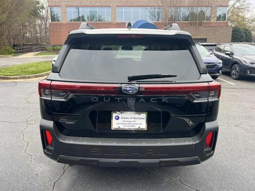 Crystal Black Silica 2026 Subaru Outback Premium