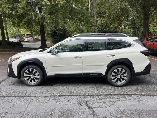 2025 Subaru Outback Touring