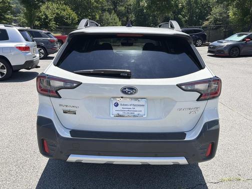 Crystal White Pearl 2020 Subaru Outback Limited XT