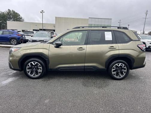 2025 Subaru Forester Premium