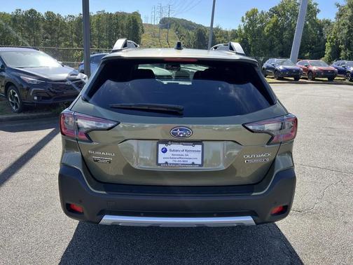 2025 Subaru Outback Touring XT