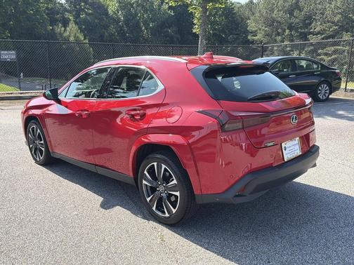 Redline 2025 Lexus UX 300h Premium