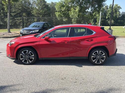 Redline 2025 Lexus UX 300h Premium