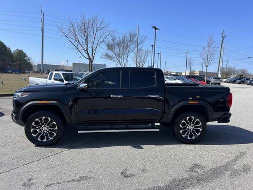 2024 GMC Canyon Denali