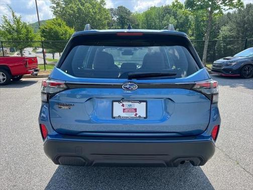 2025 Subaru Forester Base