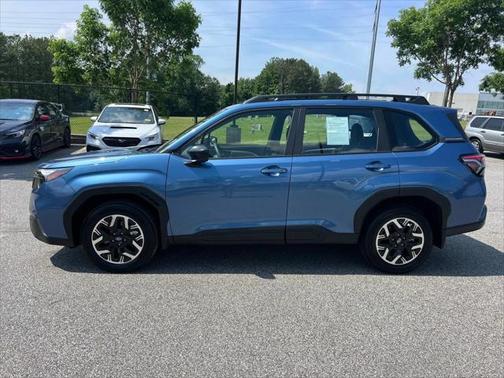 2025 Subaru Forester Base