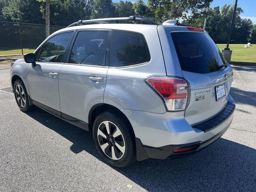 2017 Subaru Forester 2.5i