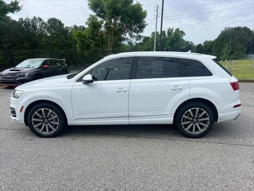 2019 Audi Q7 55 Premium Plus