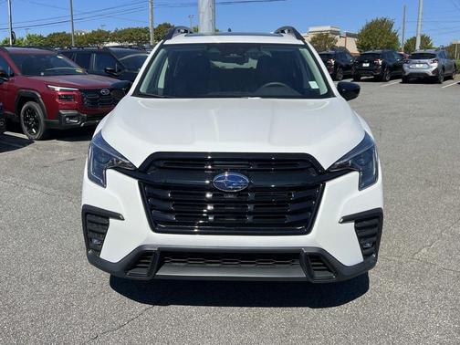 Crystal White Pearl 2025 Subaru Ascent Onyx Edition 7-Passenger