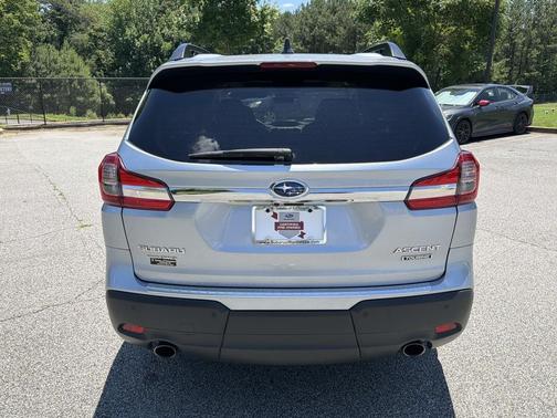 Ice Silver Metallic 2022 Subaru Ascent Touring 7-Passenger