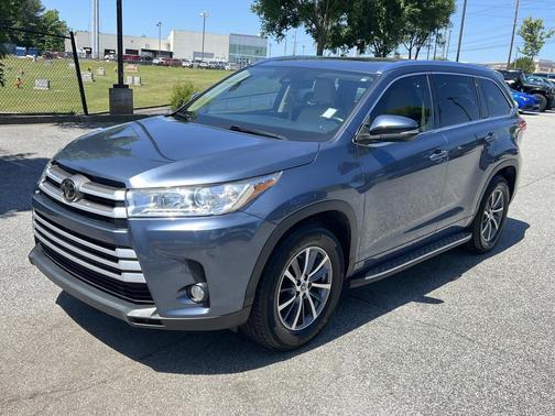 Shoreline Mist 2018 Toyota Highlander XLE