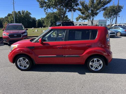2010 Kia Soul +