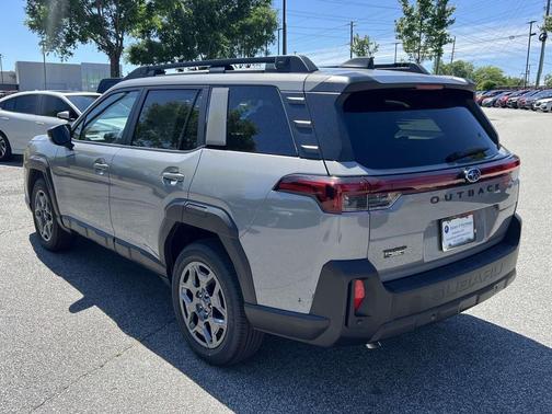 River Rock Pearl 2026 Subaru Outback Premium