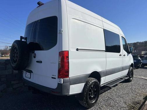 2019 Mercedes-Benz Sprinter 2500 Standard Roof