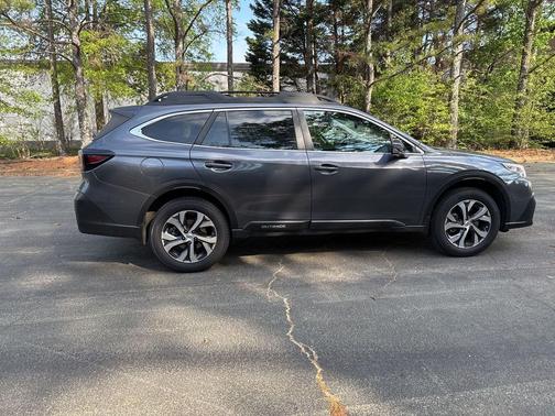 Gray Metallic 2020 Subaru Outback Limited