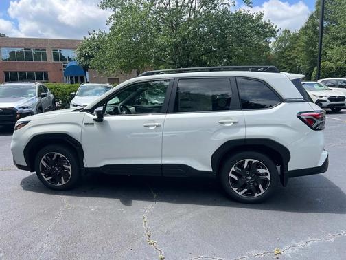 2025 Subaru Forester Hybrid Premium