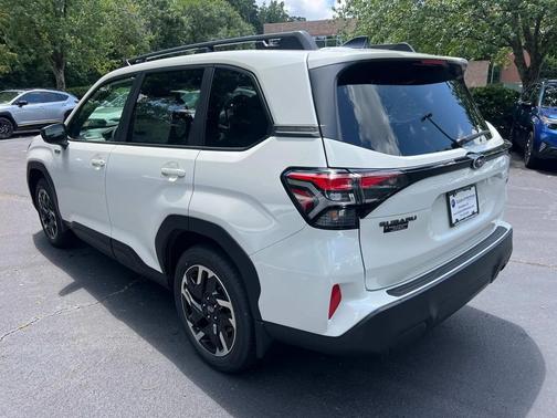 2025 Subaru Forester Hybrid Premium
