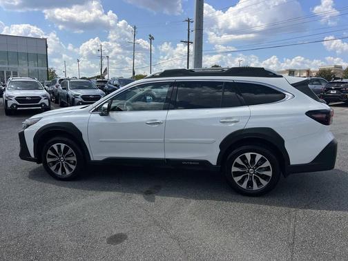 2025 Subaru Outback Touring XT