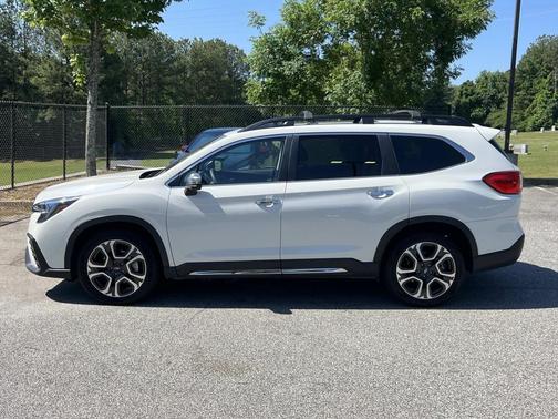 Crystal White Pearl 2023 Subaru Ascent Touring 7-Passenger