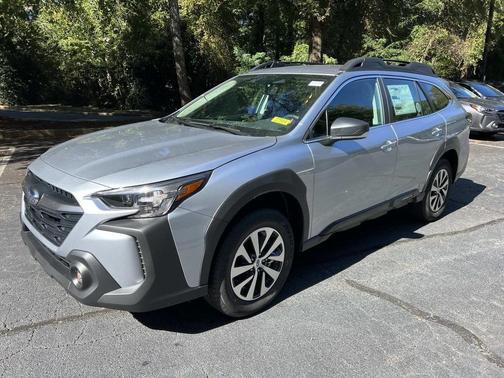 2025 Subaru Outback Base