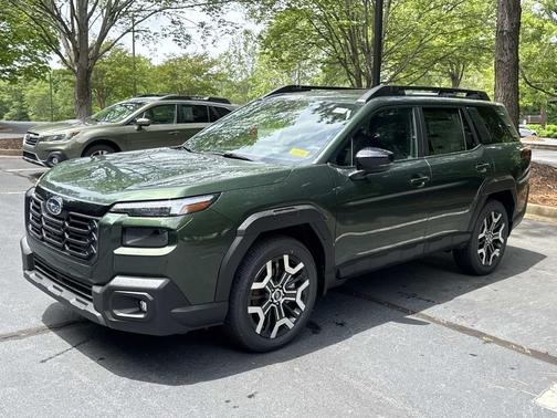 Deep Emerald Green Pearl 2026 Subaru Outback Touring XT