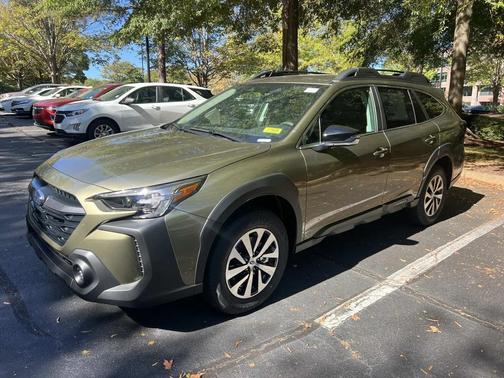 2025 Subaru Outback Premium