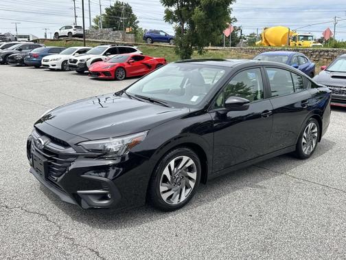 Crystal Black Silica 2024 Subaru Legacy Limited