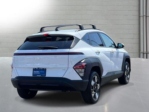 Atlas White 2025 Hyundai KONA SEL Convenience