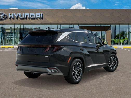 Phantom Black 2026 Hyundai TUCSON Limited