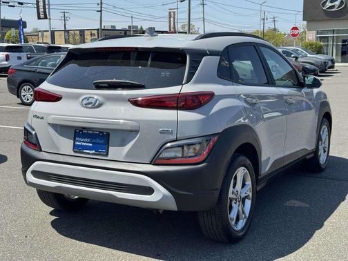 Cyber Silver 2023 Hyundai KONA SEL