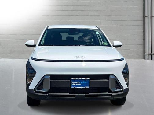 Atlas White 2026 Hyundai KONA SE