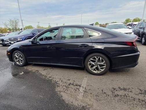 2022 Hyundai SONATA SEL